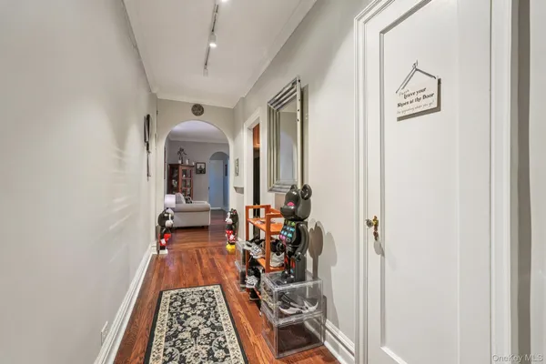 $199,000 | 1468 Midland Avenue, Unit 2C, Bronxville, NY 10708