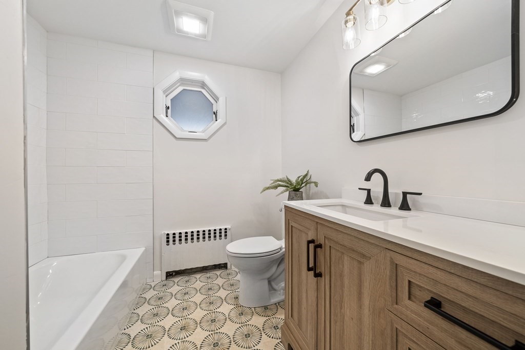 268 Union Street Hanover, MA 02339 - Photo 18 of 33 Gallery Image 18