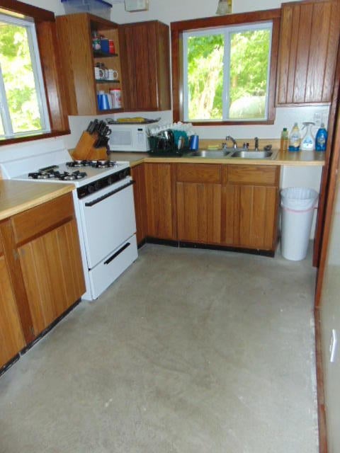 20364 Pinewood Road Newberry, MI 49868 - Photo 5 of 18 Gallery Image 5