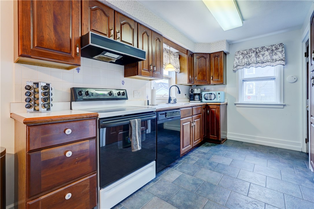 727 University Avenue Rochester, NY 14607 - Photo 13 of 41