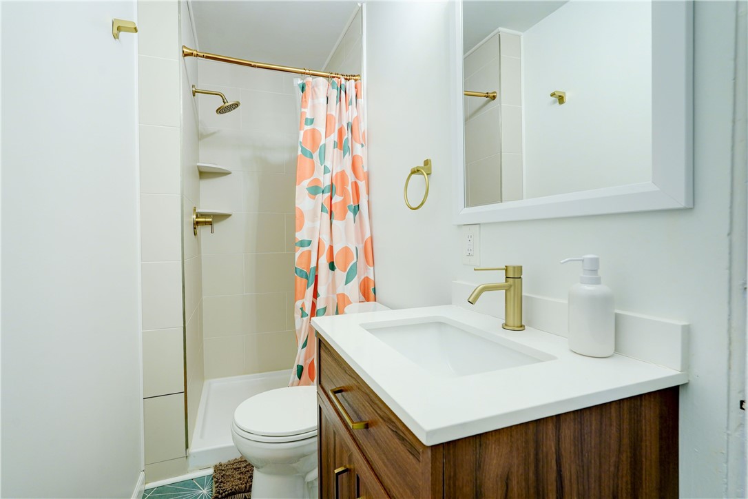 727 University Avenue Rochester, NY 14607 - Photo 22 of 41