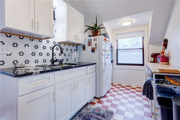 $299,900 | 727 University Avenue, Rochester, NY 14607