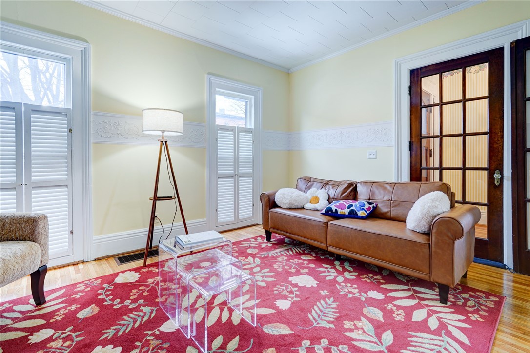 727 University Avenue Rochester, NY 14607 - Photo 5 of 41