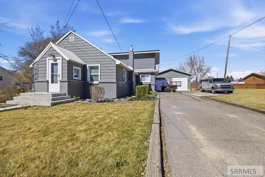 338 West 1st North Rexburg, ID 83440 - Photo 1 of 1 Main View