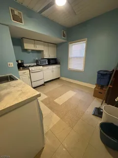 $1,675 | 107 Mechanic Street, Unit 9, Boonton, NJ 07005