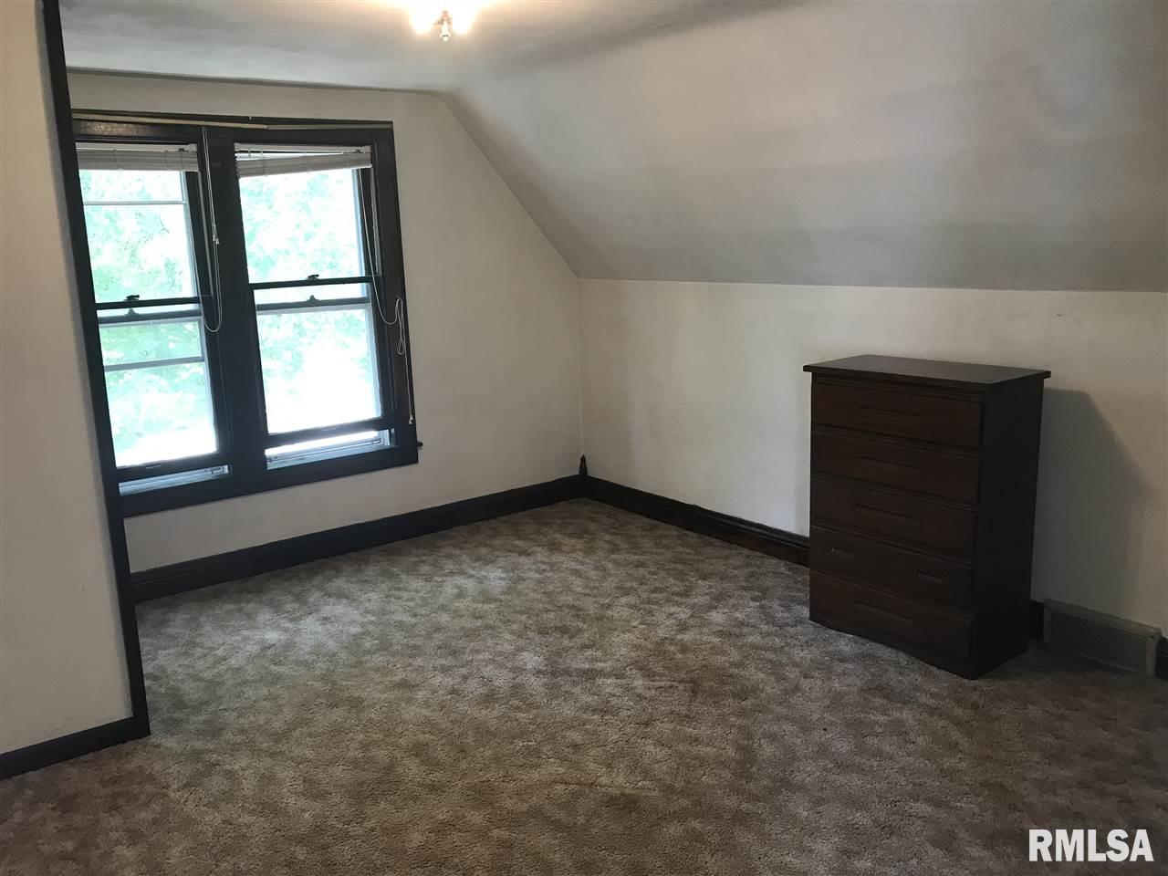 1438 11th Street Moline, IL 61265 - Photo 11 of 14