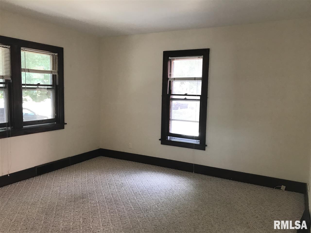 1438 11th Street Moline, IL 61265 - Photo 8 of 14