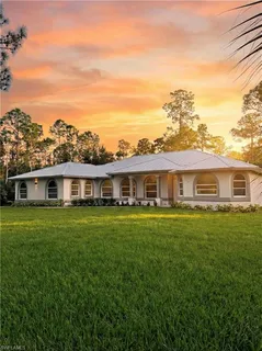 $785,000 | 440 33rd Avenue Northeast, Naples, FL 34120