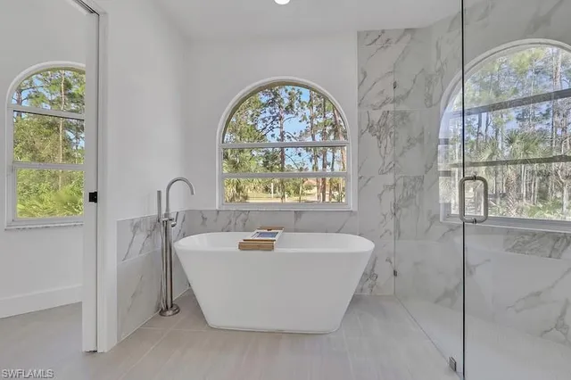 $799,000 | 440 33rd Avenue Northeast, Naples, FL 34120