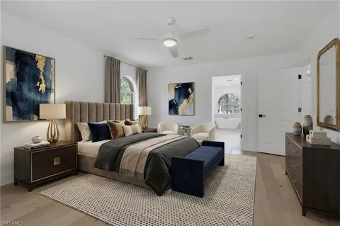 $785,000 | 440 33rd Avenue Northeast, Naples, FL 34120