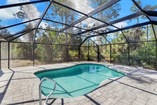 $799,000 | 440 33rd Avenue Northeast, Naples, FL 34120