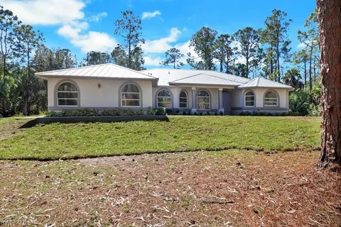 $785,000 | 440 33rd Avenue Northeast, Naples, FL 34120