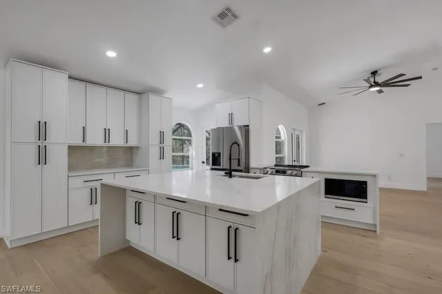 $799,000 | 440 33rd Avenue Northeast, Naples, FL 34120