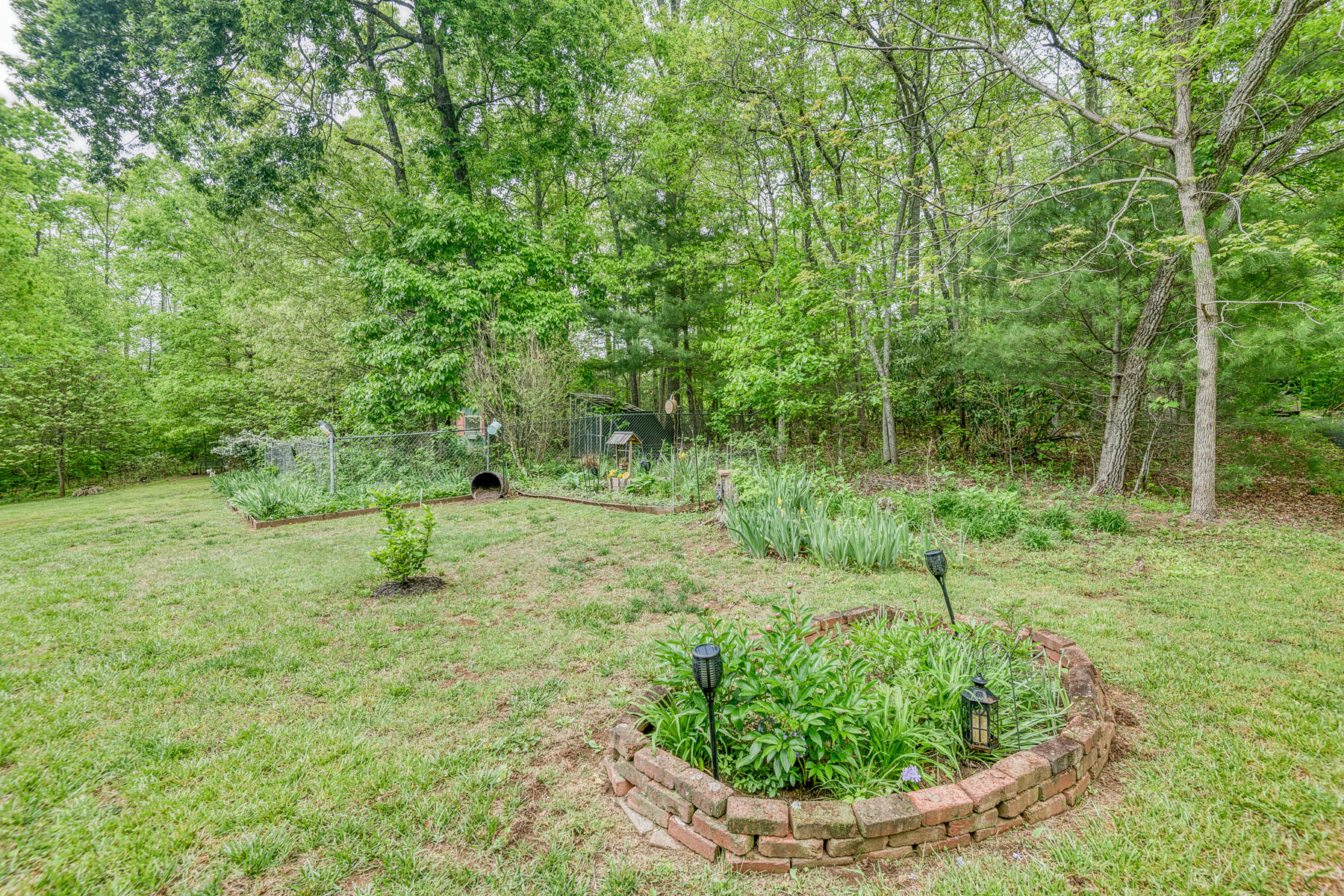 202 Arrowhead Road Erwin, TN 37650 - Photo 46 of 52 202 Arrowhead Rd 46