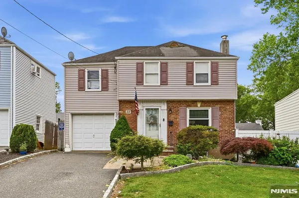 $525,000 | 32 Lerome Place, Teaneck, NJ 07666