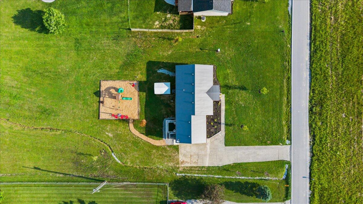 757 Charlie Norris Road Richmond, KY 40475 - Photo 30 of 38 35-DJI_20250610183735_0326_D