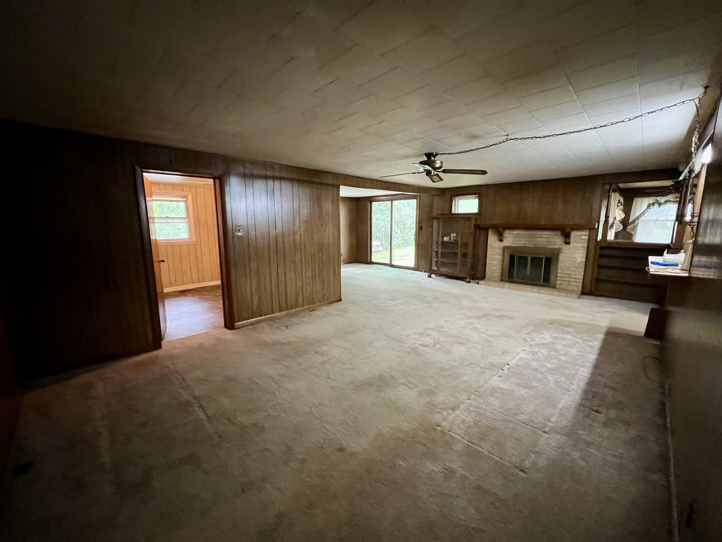 509 Lakeshore Drive Oakland, IL 61943 - Photo 4 of 35 Gallery Image 4