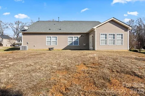 $399,900 | 8227 4 Sisters Lane, Charlotte, NC 28215