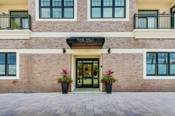 $725,000 | 105 South Cottage Hill Avenue, Unit 206, Elmhurst, IL 60126
