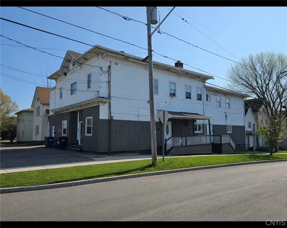 $382,500 | 600 Pond Street, Syracuse, NY 13208