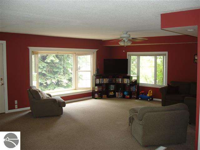 3825 Zimmerman Road Traverse City, MI 49685 - Photo 10 of 35 1780501-9.JPG