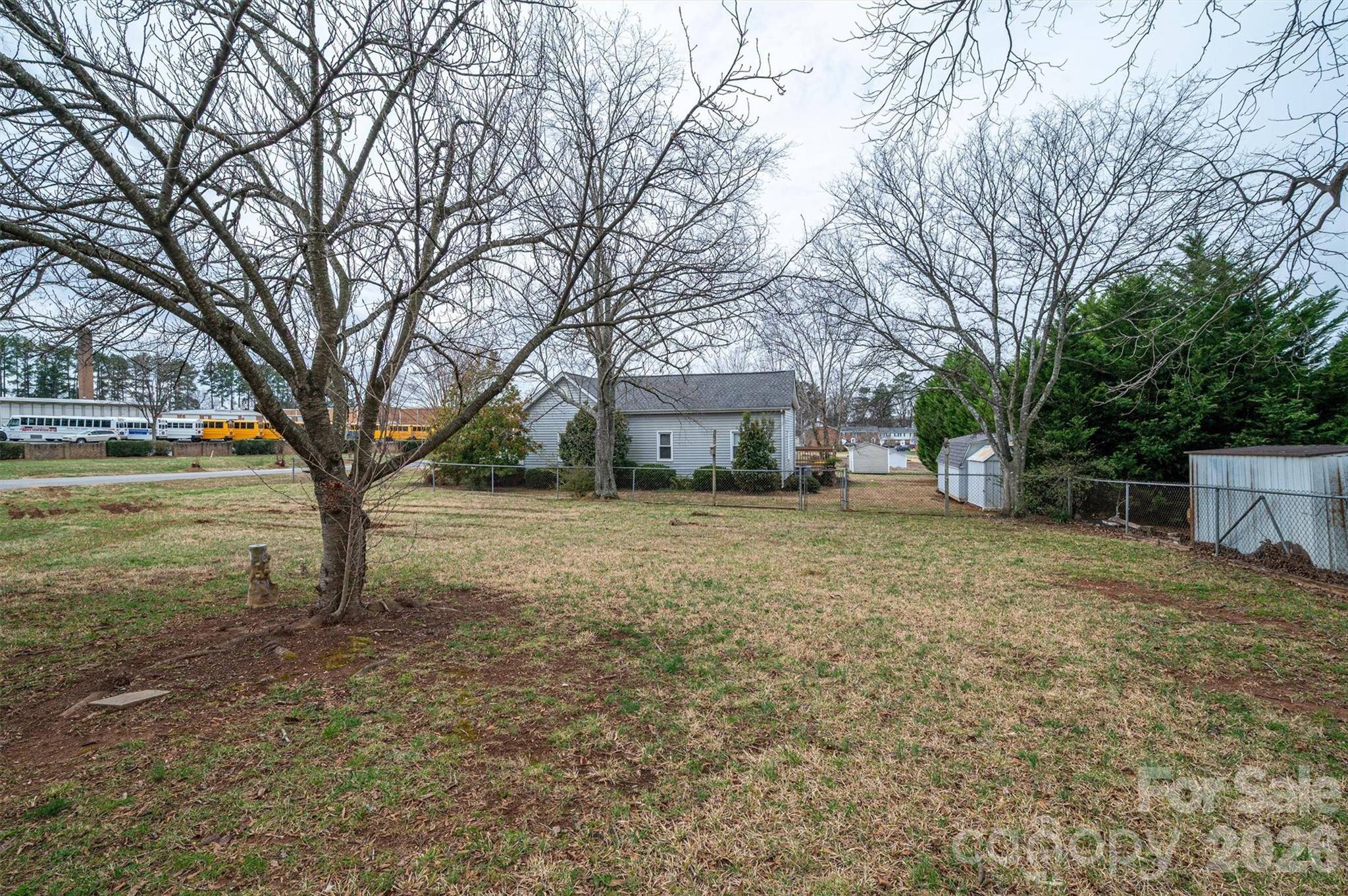 816 South Point Road Belmont, NC 28012 - Photo 13 of 36 Gallery Image 13