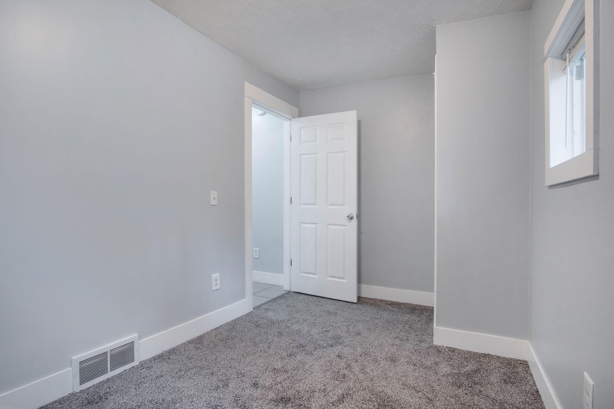 2836 Debaker Road Muskegon, MI 49444 - Photo 18 of 24 DSC09623