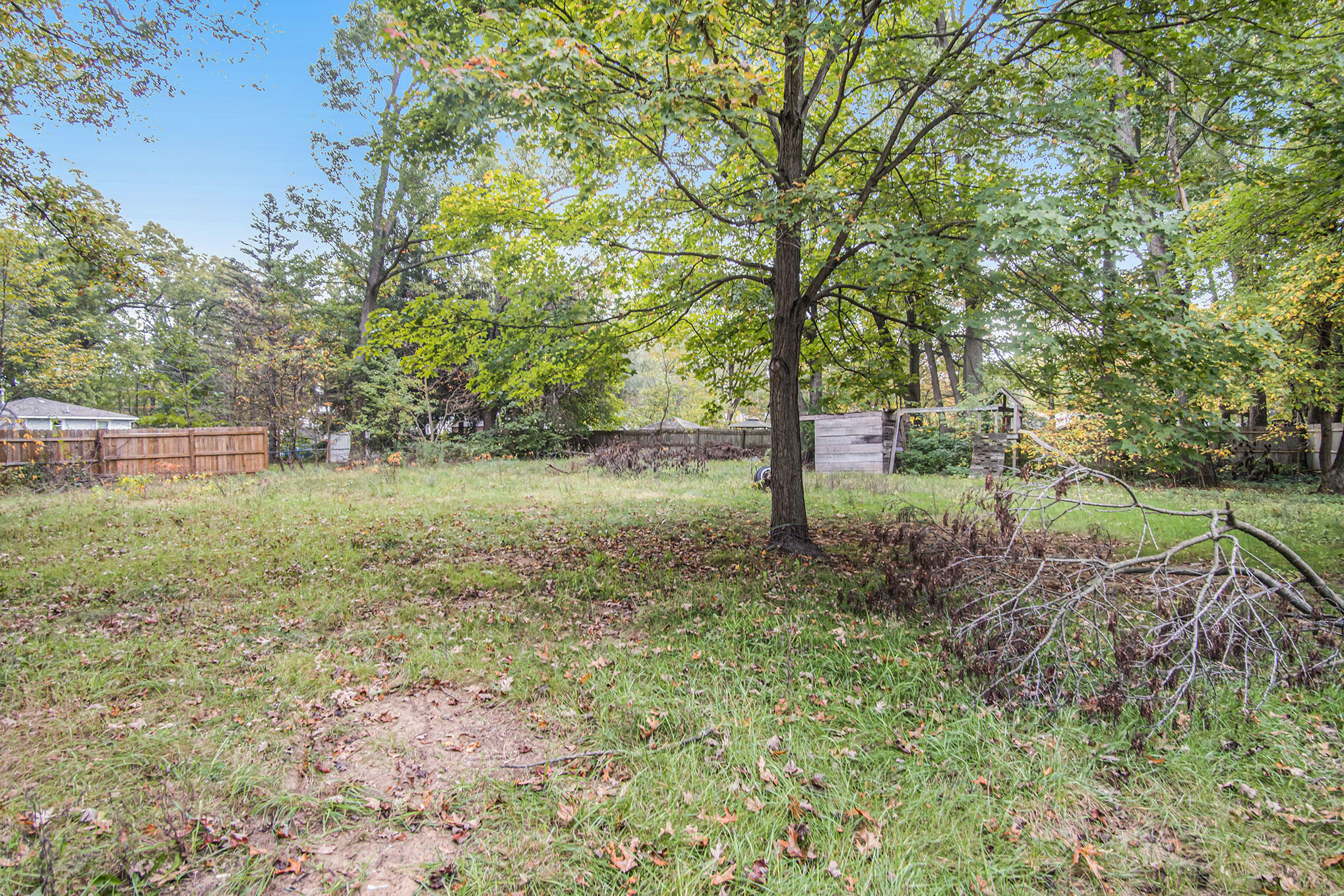 2836 Debaker Road Muskegon, MI 49444 - Photo 21 of 24 DSC09635