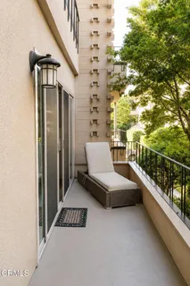 $975,000 | 1255 South Orange Grove Boulevard, Unit 4, Pasadena, CA 91105