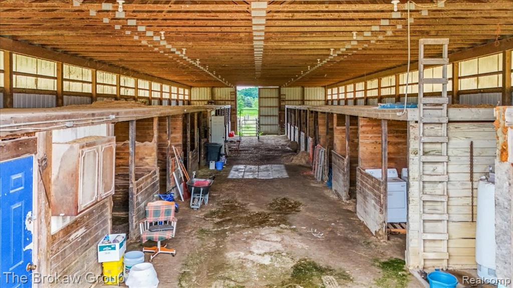 8490 Sharp Road Swartz Creek, MI 48473 - Photo 8 of 22