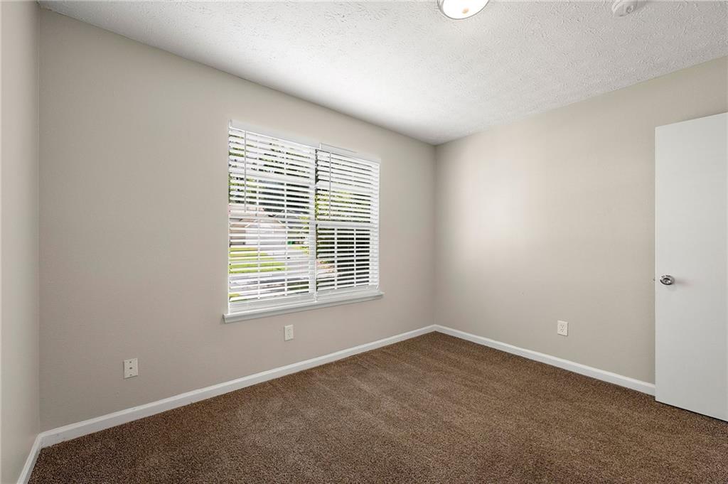 5570 Downs Way Lithonia, GA 30058 - Photo 14 of 21