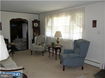 555 Winchester Road Warminster, PA 18974 - Photo 3 of 12 Living Room