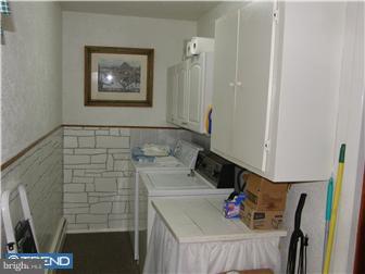 555 Winchester Road Warminster, PA 18974 - Photo 5 of 12 Laundry Room