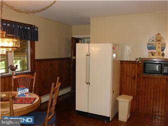 555 Winchester Road Warminster, PA 18974 - Photo 8 of 12 Kitchen