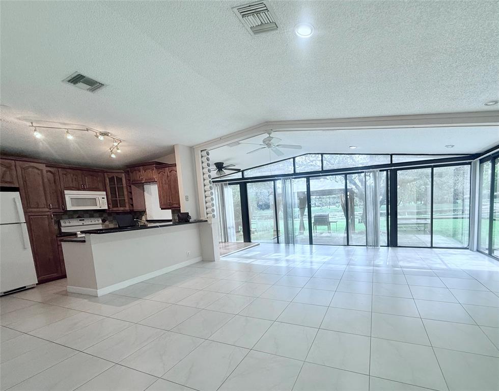 22303 Misty Woods Way Boca Raton, FL 33428 - Photo 8 of 15