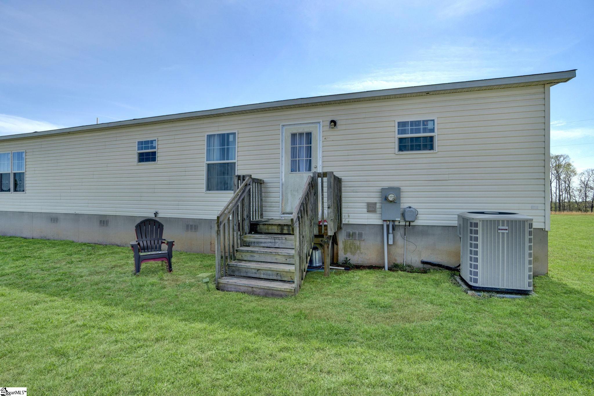 4600 Peachtree Road Chesnee, SC 29323 - Photo 4 of 36 Gallery Image 4