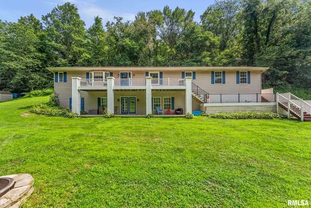 $325,000 | 8804 217th Street North, Port Byron, IL 61275