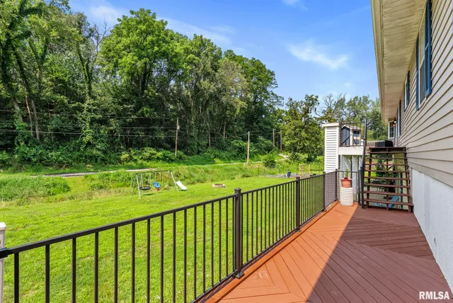 $325,000 | 8804 217th Street North, Port Byron, IL 61275