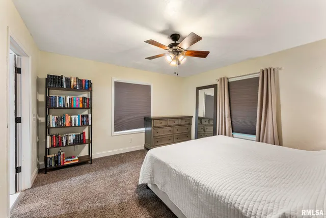 $325,000 | 8804 217th Street North, Port Byron, IL 61275