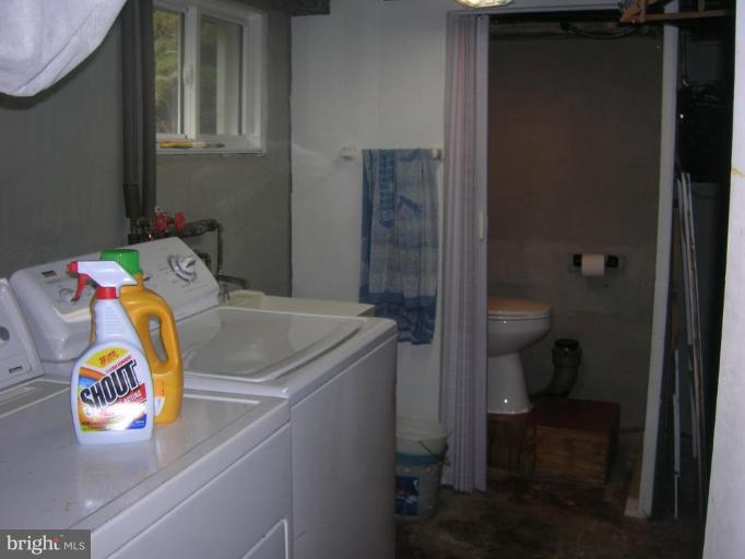 623 Plymouth Road Baltimore, MD 21229 - Photo 11 of 15 Laundry Area 1