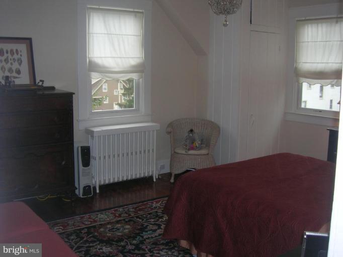 623 Plymouth Road Baltimore, MD 21229 - Photo 8 of 15 Bedroom #1