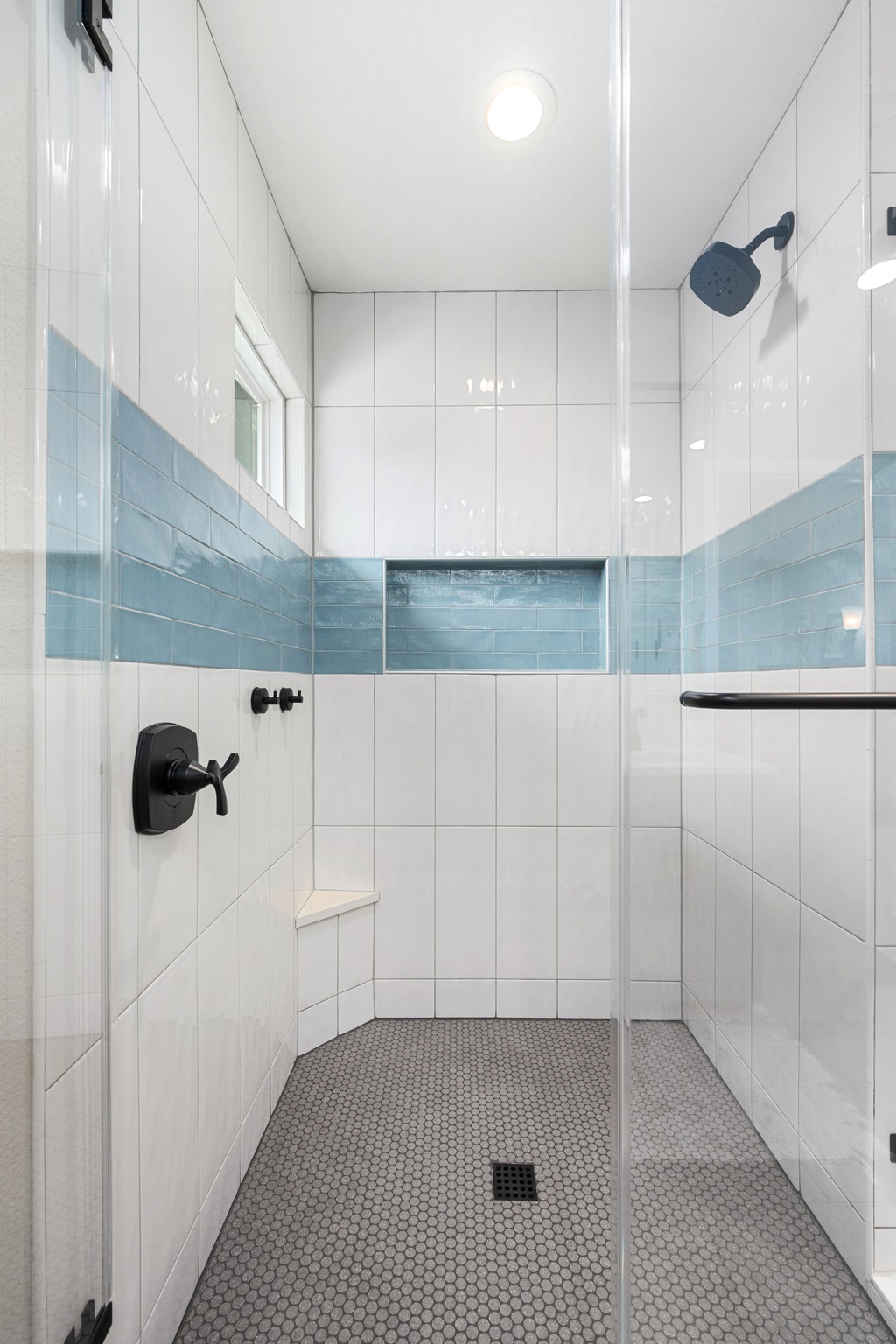 3408 Ruby Red Drive Austin, TX 78728 - Photo 15 of 26 a view of a bathroom