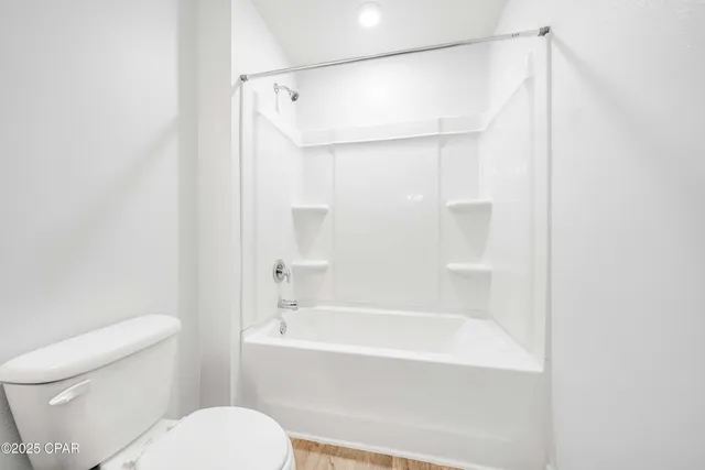 $2,700 | 336 Bridge Harbor Drive, Panama City, FL 32404