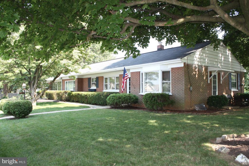 500 Pleasure Road Lancaster, PA 17601 - Photo 1 of 31 Gallery Image 1