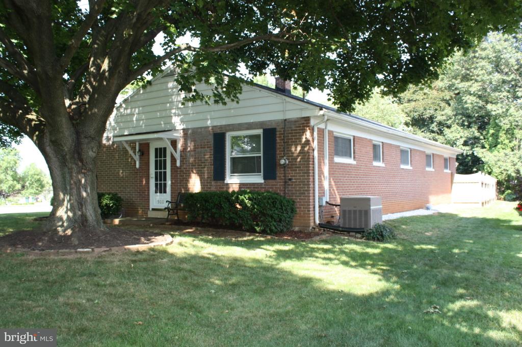 500 Pleasure Road Lancaster, PA 17601 - Photo 5 of 31 Gallery Image 5