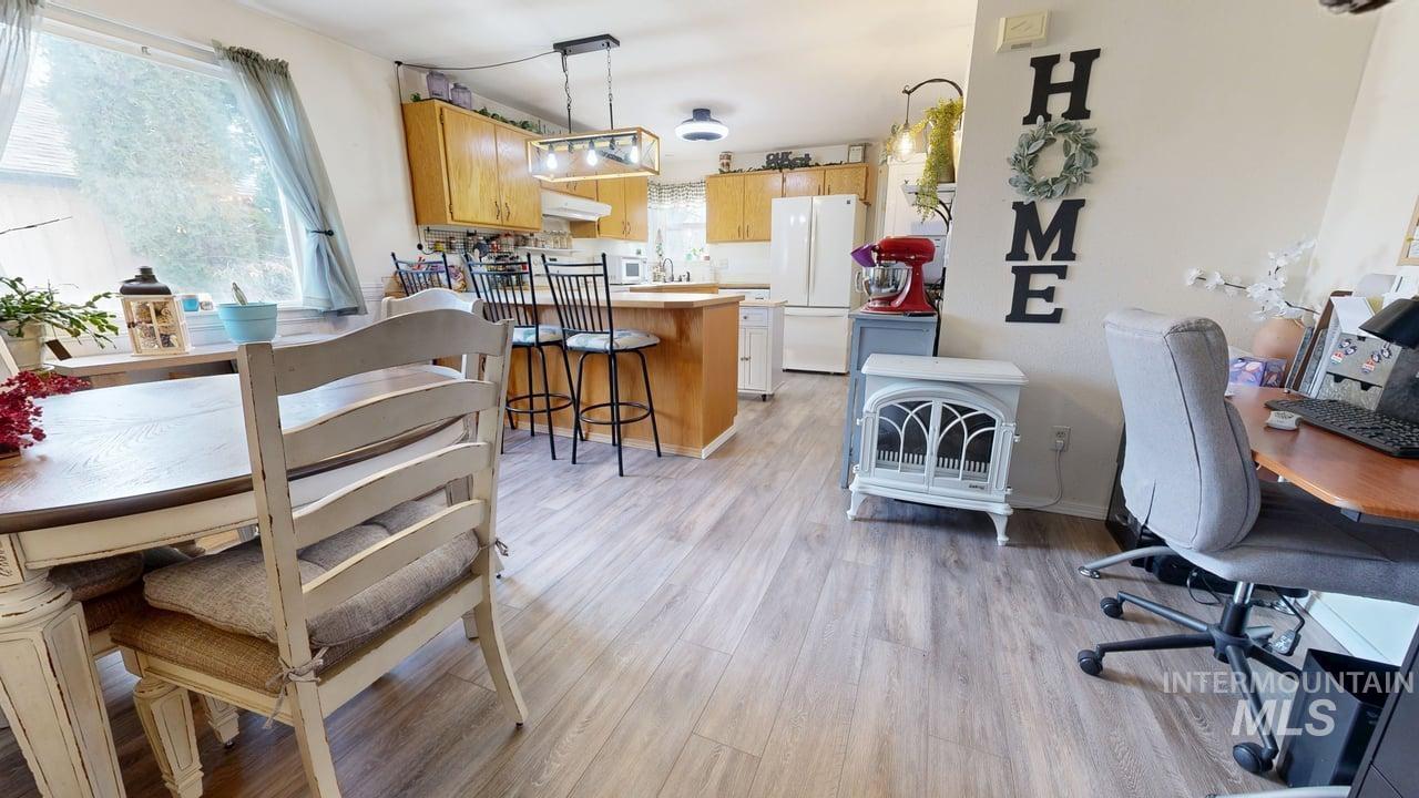 1322 Grelle Avenue Lewiston, ID 83501 - Photo 7 of 22 Home office with light wood finished floors