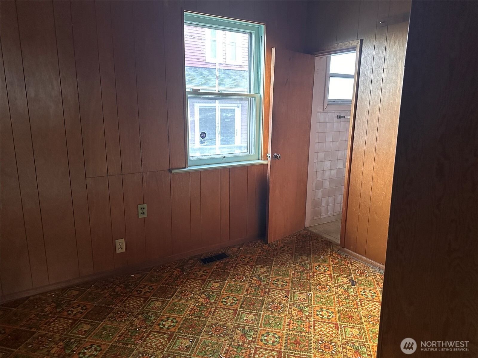 1112 4th Street Cosmopolis, WA 98537 - Photo 14 of 31