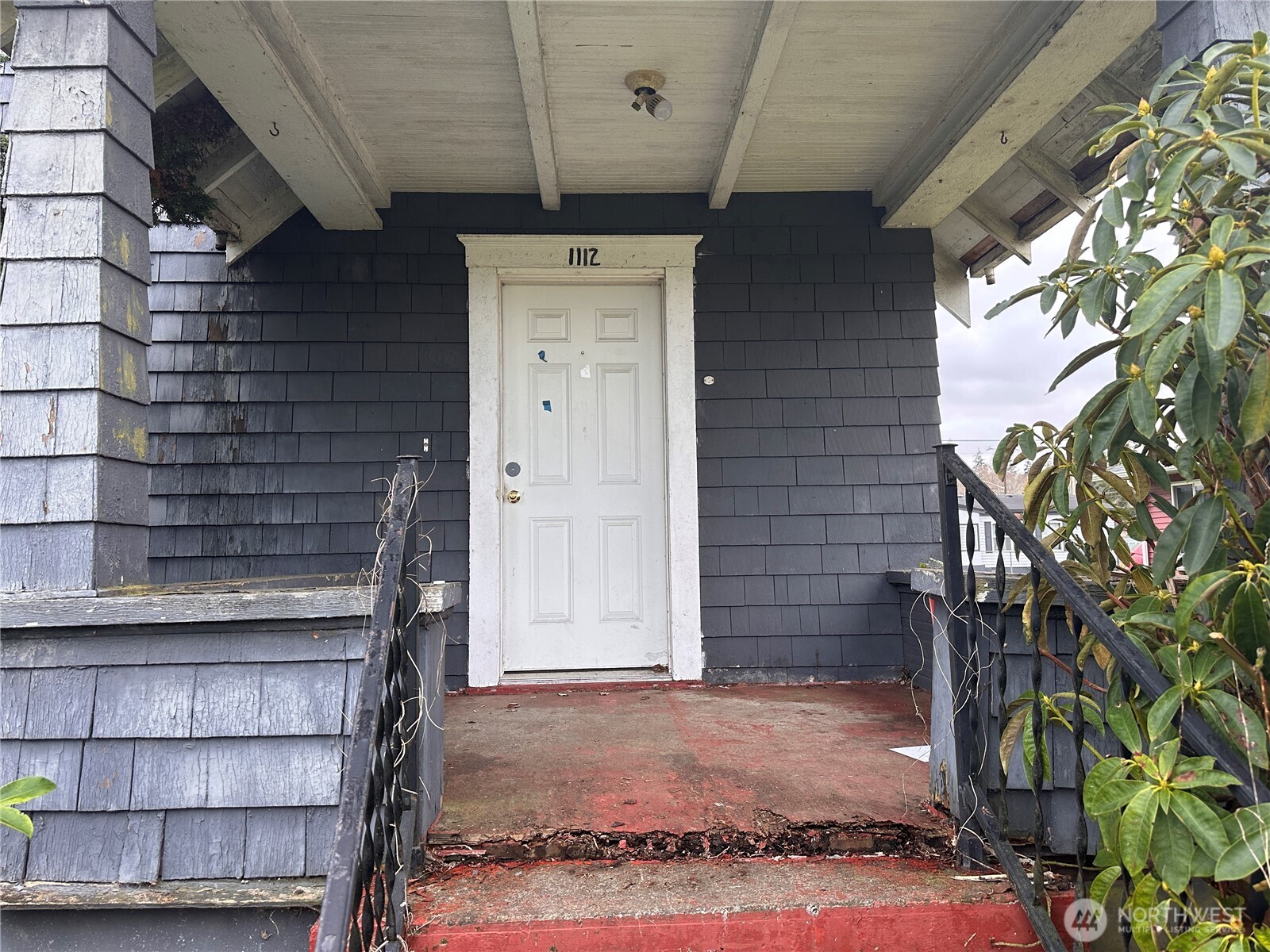 1112 4th Street Cosmopolis, WA 98537 - Photo 3 of 31