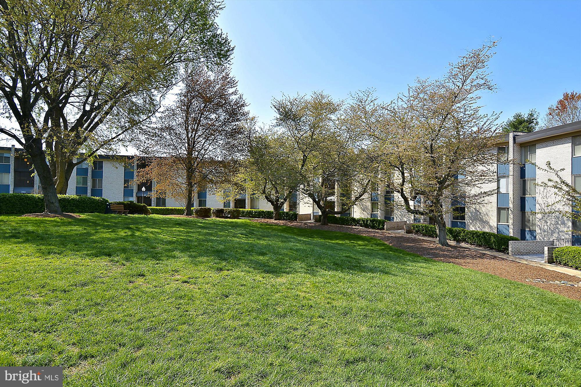 2501 Baltimore Road, Unit 4 Rockville, MD 20853 - Photo 27 of 41 North Creek Place Common Area