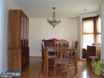 11 Springcress Drive Delran, NJ 08075 - Photo 4 of 9 Dining Room